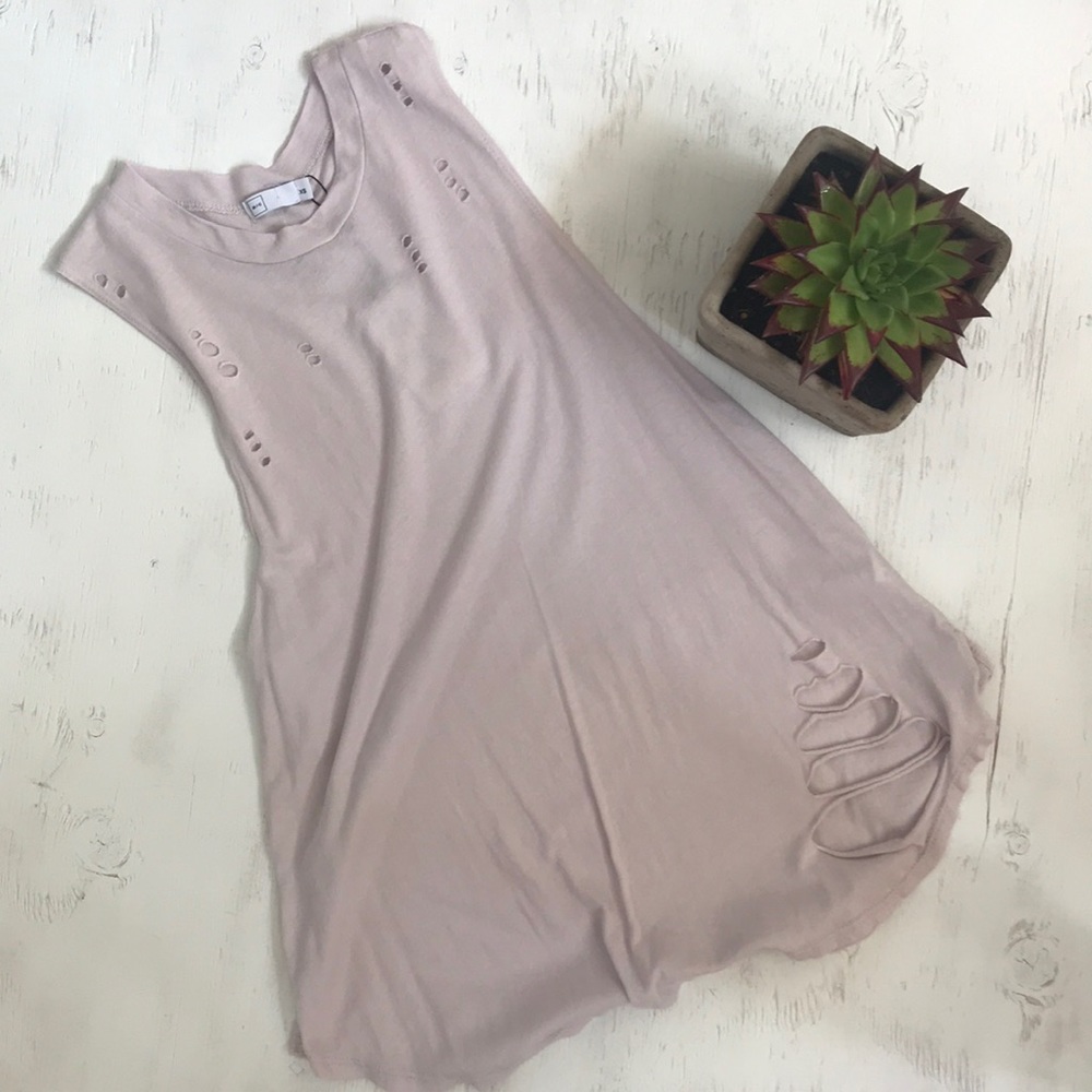 Distressed Muscle Tee - Picture 2 of 7